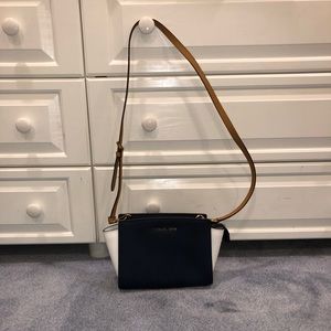 Michael Kors cross body